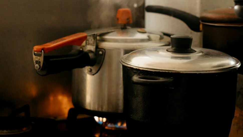 Cum a schimbat o simplă oală sub presiune cursul istoriei: invenția care a pus lumea în mișcare (P)