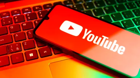 Cine a inventat YouTube? Povestea platformei cu 1 miliard de ore vizionate zilnic