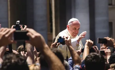 Enciclica extrem de dură a Papei Francisc este un „best-seller” în Franţa