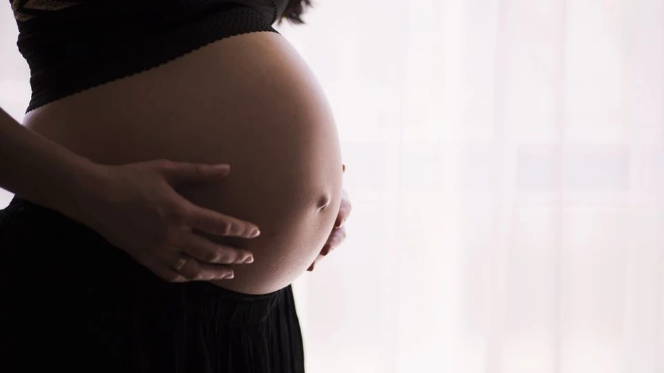 Controversa editării genetice continuă. A fost confirmat un al doilea caz al unei femei însărcinate cu un copil modificat genetic