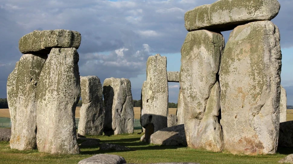 Cum a fost construit Stonehenge? Arheologii au descoperit ruta pe care erau transportaţi megaliţii