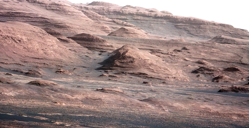 Curiosity a trimis pe Terra primele imagini color detaliate de pe Marte şi a stabilit o nouă premieră (GALERIE FOTO)