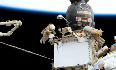 O scurgere de la naveta Soyuz a amânat plimbarea spațială a cosmonauților de pe ISS