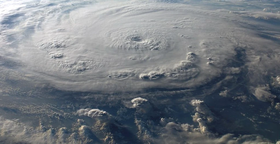 Cel mai puternic ciclon înregistrat vreodată în Golful Bengal va lovi în curând țări afectate de COVID-19
