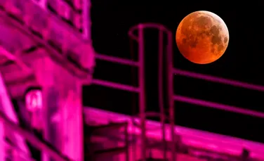Eclipsa totală de Lună:  Imagini impresionante din timpul fenomenului astronomic din 21 ianuarie 2019 – FOTO + VIDEO