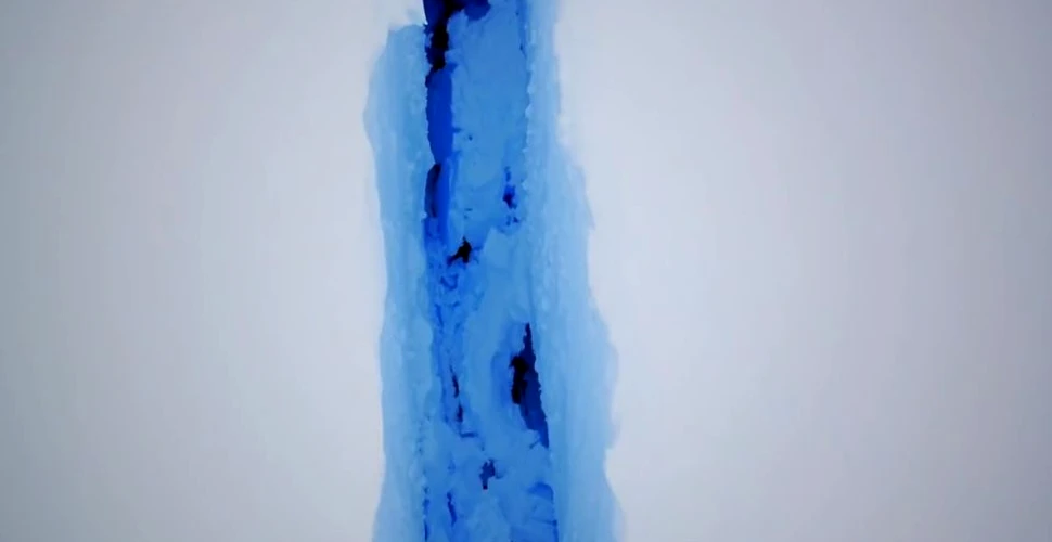 Imagini din satelit prezintă dezastrul din Antarctica. Fisura dintr-un bloc de gheaţă se extinde cu 200 de metri pe zi