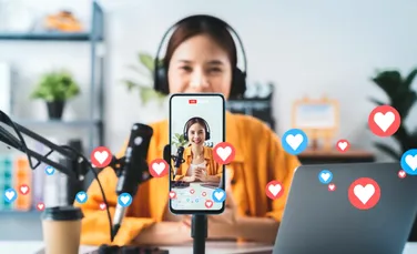 Trăsăturile de personalitate ale influencerilor. De ce aleg tinerii această carieră?
