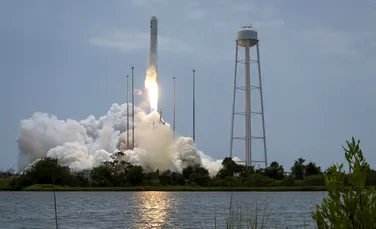 Un nou succes spaţial privat: Orbital Sciences Corporation a lansat capsula Cygnus către SSI (VIDEO)