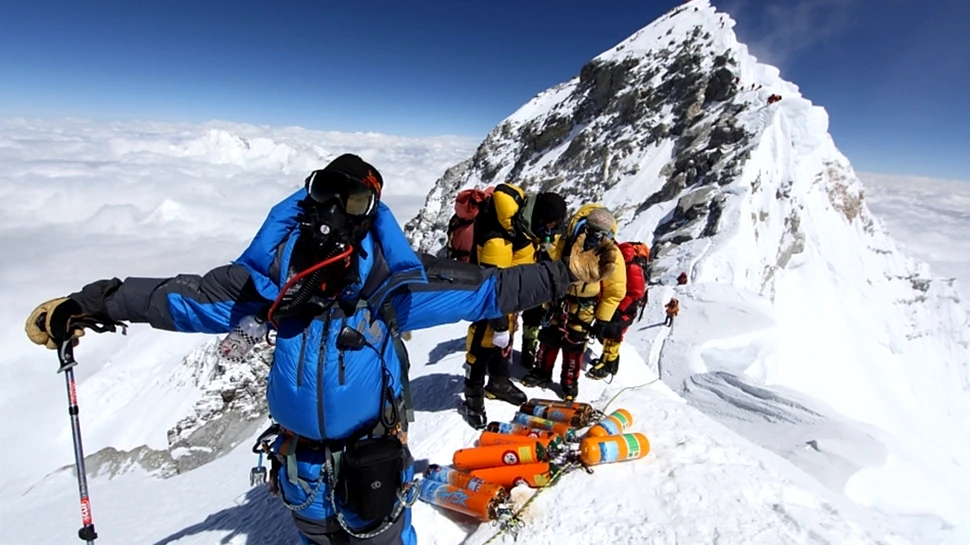 Ecologiştii cer să fie amplasate toalete pe Everest