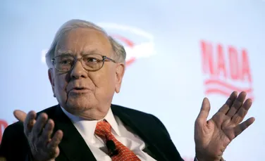 Ce știe Warren Buffett și nu spune? Magnatul adună numerar și vinde acțiuni