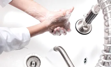 Cum influenţează spălatul pe mâini felul în care gândim?