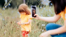 De ce nu este bine ca părinții să posteze fotografii cu copiii pe social media?