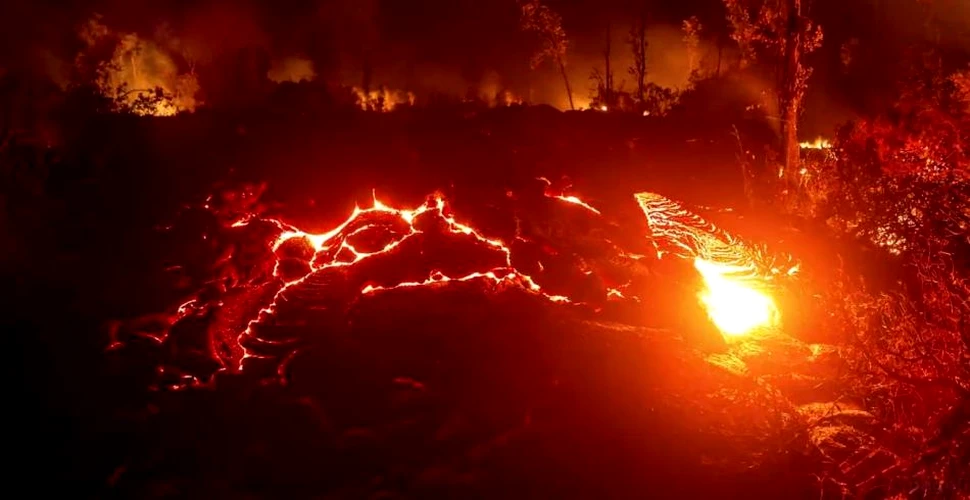 Vulcanul Kilauea din Hawaii a erupt. Mii de locuitori au fost evacuaţi