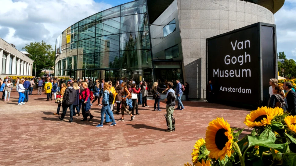 Primul artist african cu o expoziție la Muzeul Van Gogh din Amsterdam