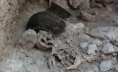 Atrocităţile culturii maya: oamenii de ştiinţă au descoperit un mormânt plin cu trupuri dezmembrate