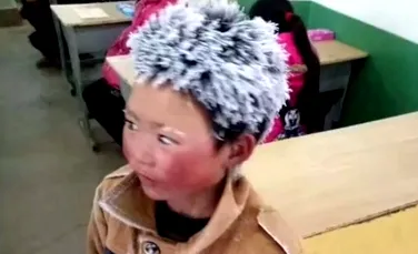 VIDEO Povestea ”băieţelului cu părul de gheaţă” ce a înduioşat milioane de oameni