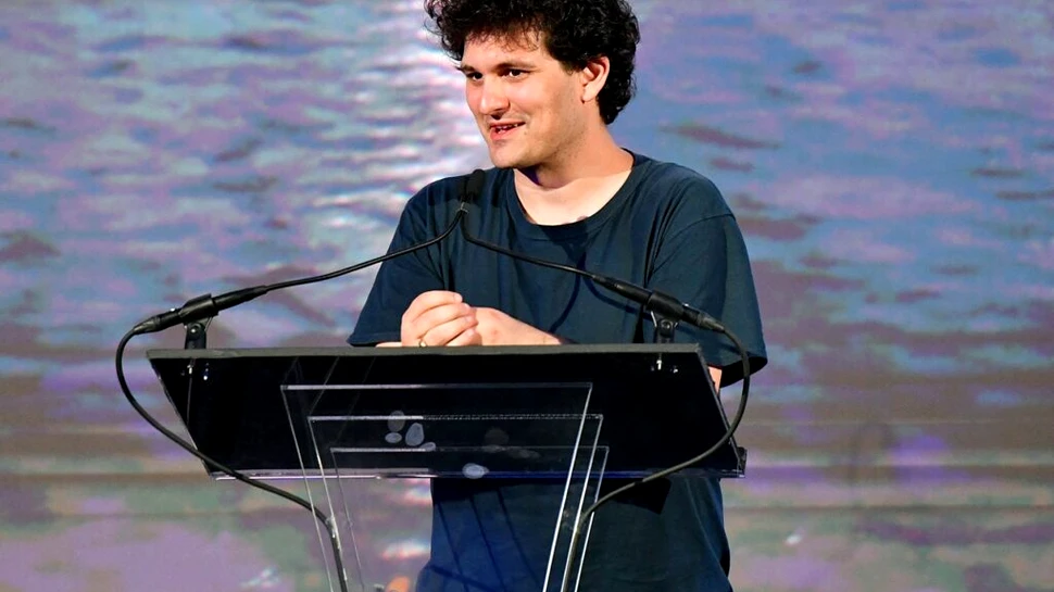 „Regele criptomonedelor” Sam Bankman-Fried, condamnat la 25 de ani de închisoare