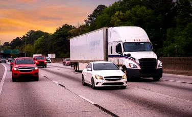 Politicienii din SUA se plâng că mașinile au devenit prea sigure. Ce propuneri au aceștia?