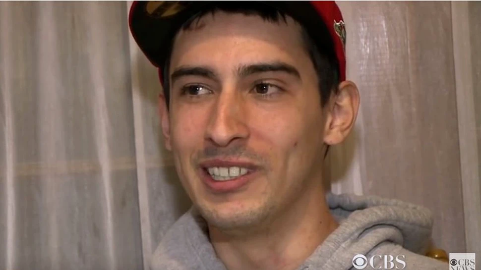 Răspunsul pe care un tânăr cu dureri de cap violente l-a primit de la medici: ”Oh! aveţi un parazit în cap” – VIDEO
