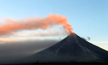 COD ROŞU în Filipine: o erupţie violentă a celui mai mare vulcan din ţară este iminentă
