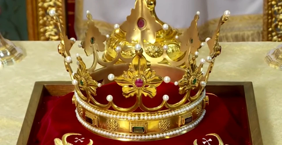 Coroana reconstituită a lui Ştefan cel Mare a fost expusă permanent în Muzeul Mănăstirii Putna