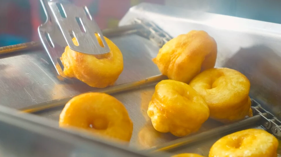 Dovedit științific: iată de ce alimentele ultraprocesate ar trebui reglementate la fel ca tutunul