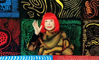 Yayoi Kusama, artista care a transformat halucinațiile într-un imperiu artistic global