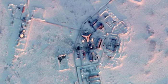 În Arctica rămasă fără gheață, Rusia testează cele mai noi arme