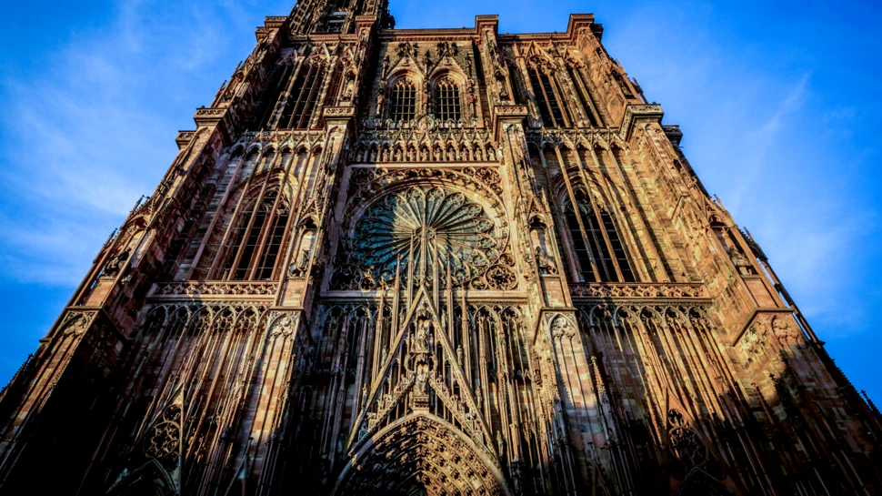 Un oraș european cu o catedrală mai frumoasă decât Notre-Dame atrage tot mai mulți turiști