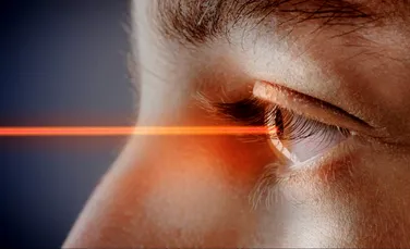 Expunerea la lumină roșie, timp de doar trei minute, poate îmbunătăți semnificativ declinul vizual
