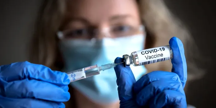 Combinarea vaccinului Astrazeneca cu Pfizer sau Moderna oferă „o protecţie bună”