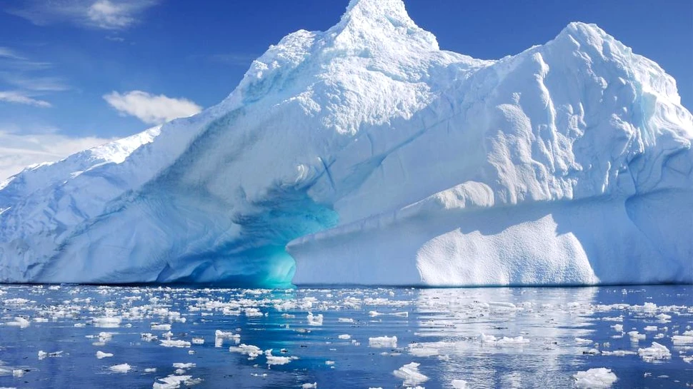 O uriaşă crăpătură din stratul de gheaţă al Antarcticii provoacă panică. Va fi a treia mare pierdere din istorie