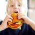 Flora intestinală a copiilor ar putea indica dacă vor fi sau nu obezi