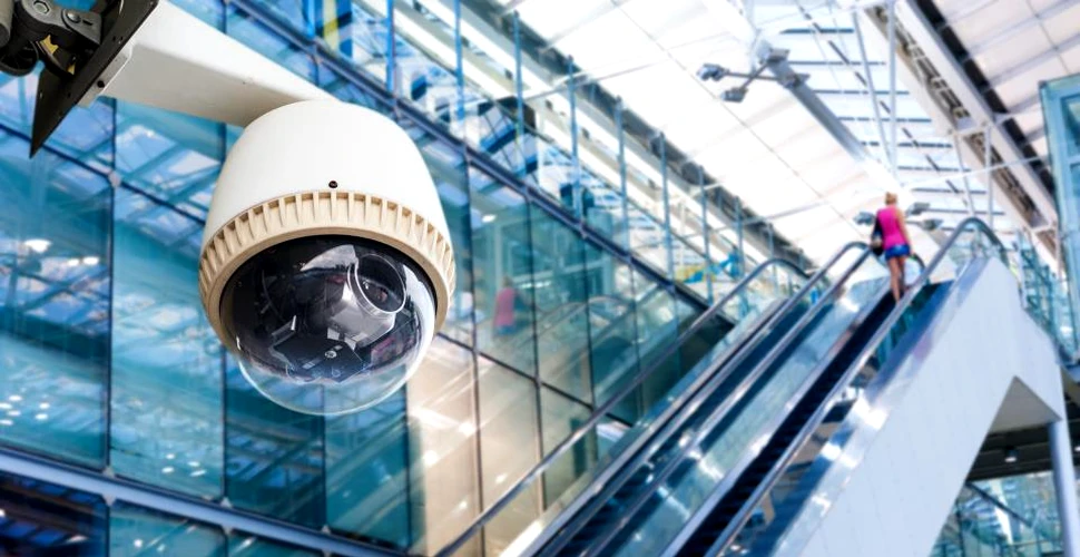 Veşti proaste pentru infractori: Fujifilm lansează camera de supraveghere care te vede de la 1 km