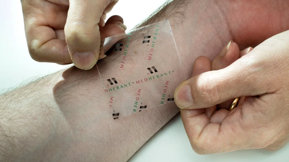 Primul plasture care poate calma durerea timp de 12 ore