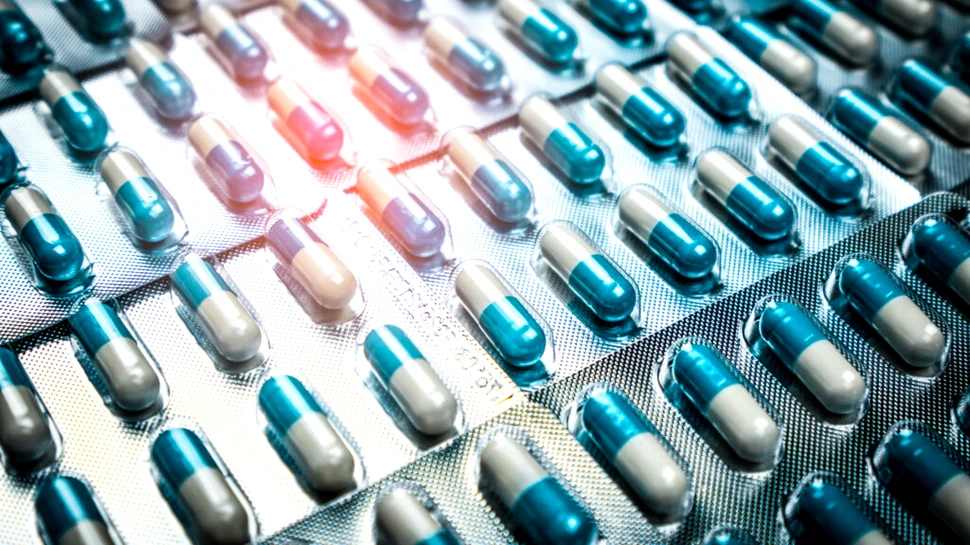 Antibioticele pot agrava melanomul prin epuizarea microbiomului intestinal, arată un studiu