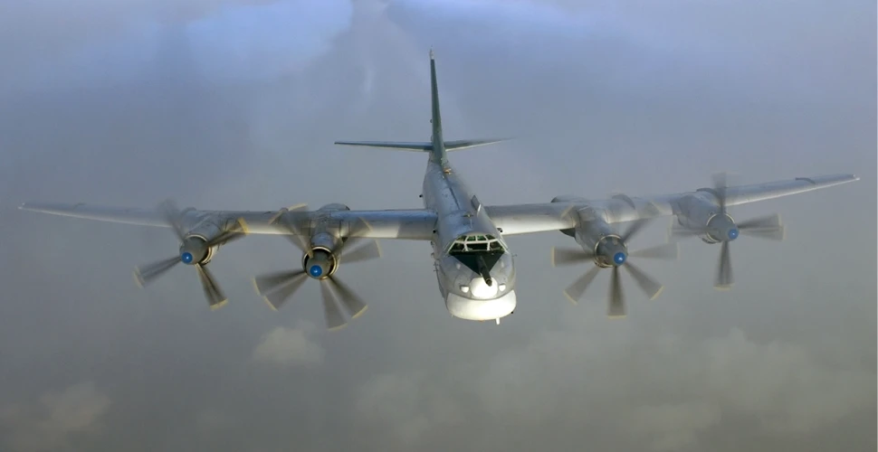 A început Războiul Rece 2? Bombardierele nucleare ruseşti au pătruns de 16 ori în spaţiul aerian al SUA în 10 zile