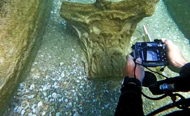 Furtunile au scos la iveală coloane de marmură vechi de 1.800 de ani la o epavă din Israel