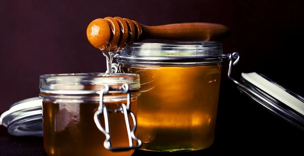 Veste îngrijorătoare pentru consumatorii de miere: trei sferturi din aceasta conţine o toxină periculoasă, conform unui studiu de amploare. Ce concentraţie se găseşte în mierea din România