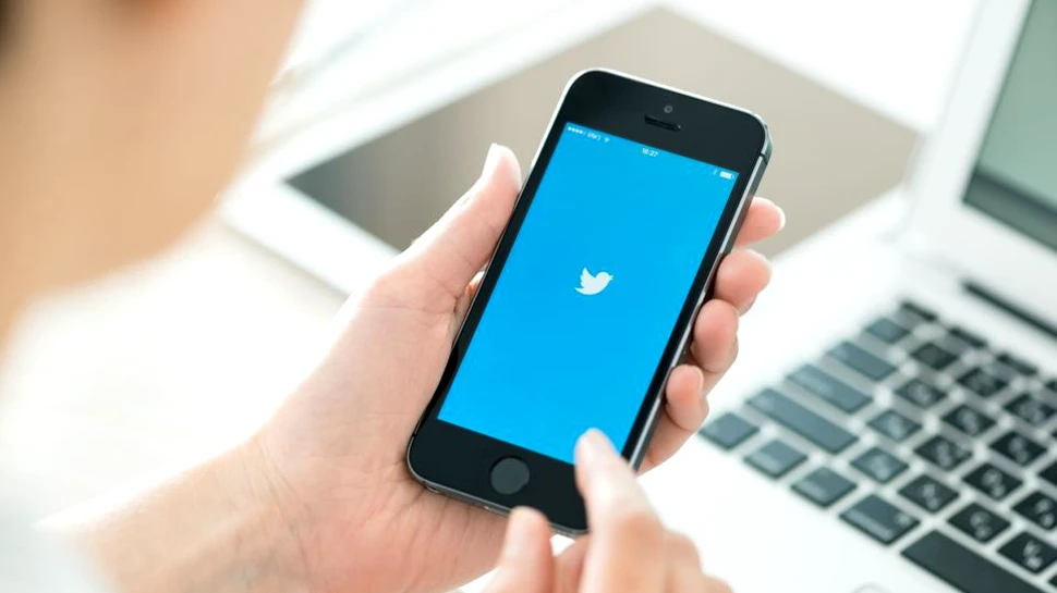 Twitter a folosit în scop publicitar date personale furnizate de utilizatori pentru autentificare