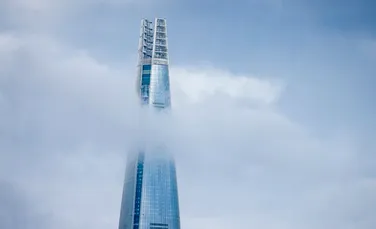 Un britanic a fost reținut în timp ce escalada a cincea cea mai înaltă clădire din lume