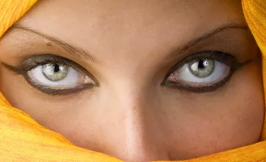 Culoarea ochilor dictează trăsăturile de caracter. Studiul care arată că empatia sau egocentrismul se datorează acestei diferenţe