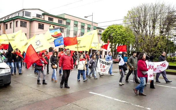 Demonstraţie la Santiago de Chile contra lui Augusto Pinochet.