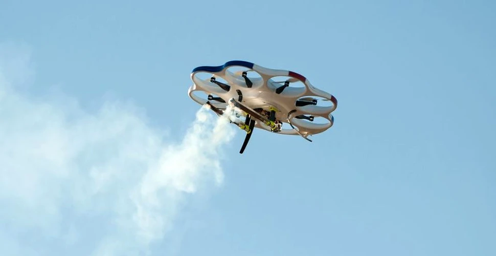 O dronă însămânţează norii şi ploaia începe – VIDEO