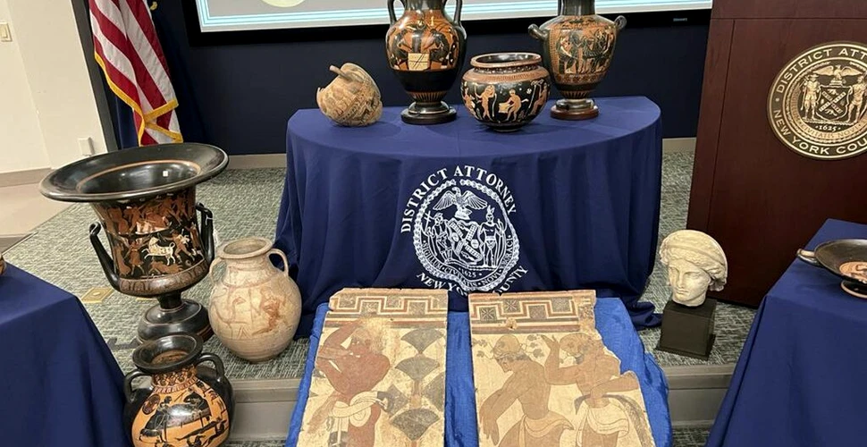 Sute de antichități confiscate, returnate Italiei de către autoritățile din New York