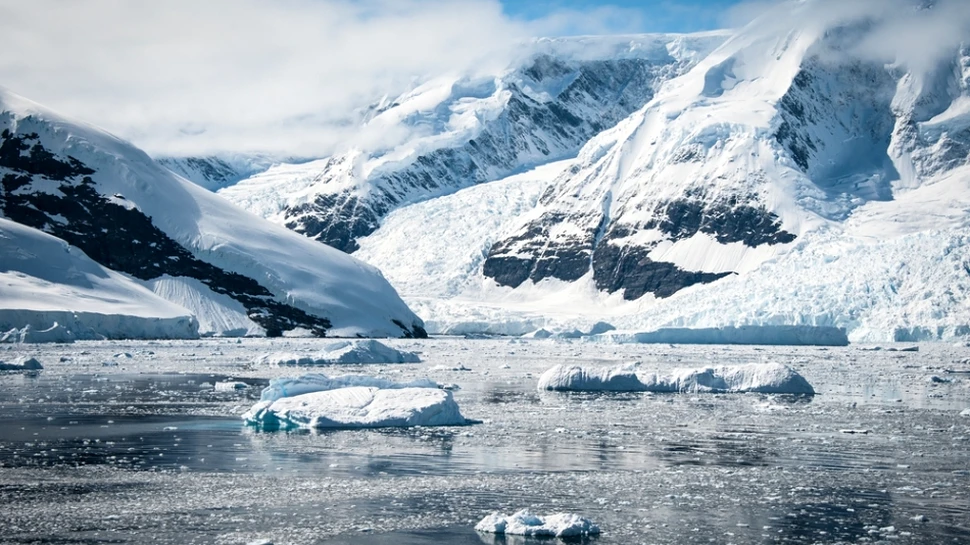 În ciuda încălzirii globale, gheaţa din Antarctica a atins un nivel record