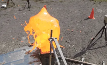 Într-un studiu inedit şi de o importanţă crucială, savanţii au creat lavă pe care au aruncat-o în aer – VIDEO