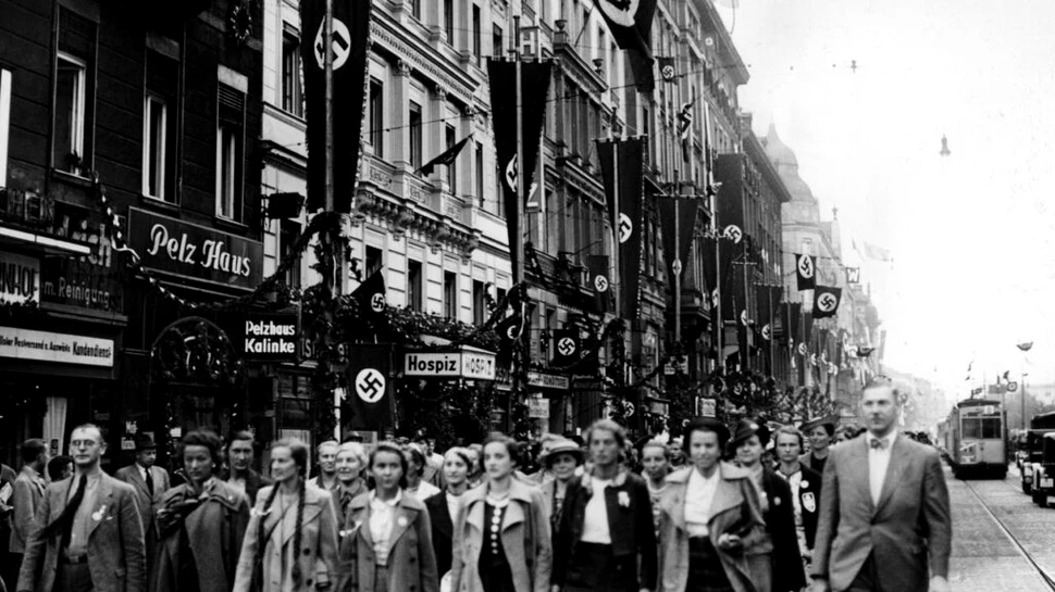 Cum a intoxicat propaganda nazistă România