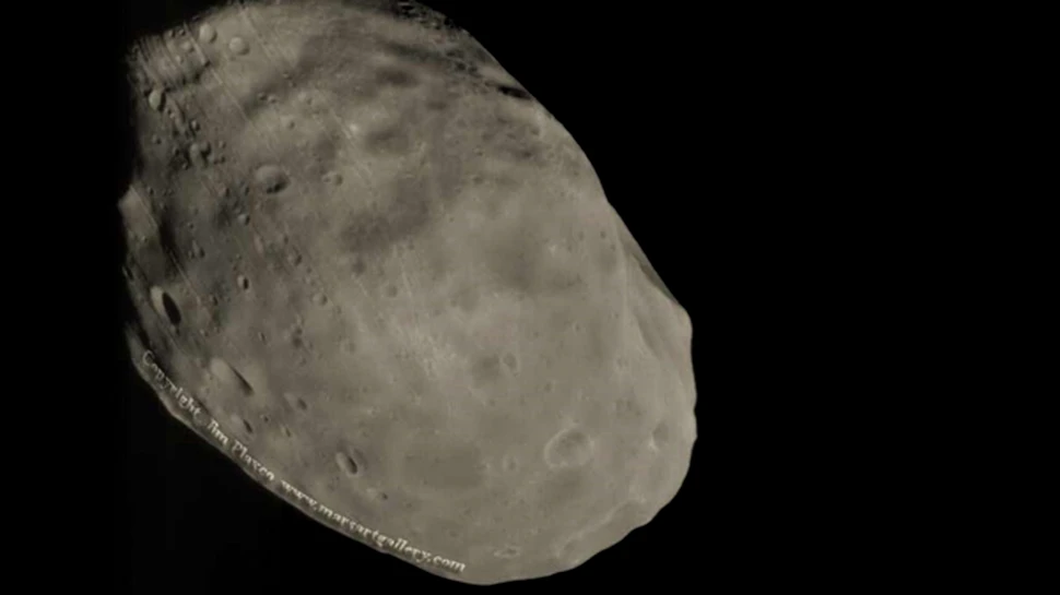 Un cataclism spatial a creat luna Planetei Rosii