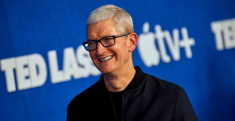 Tim Cook, directorul executiv al Apple, primește 750 de milioane de dolari drept bonus